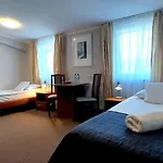 Astral Hotel apartamentowy Raszyn
