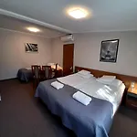 Hotel apartamentowy Astral