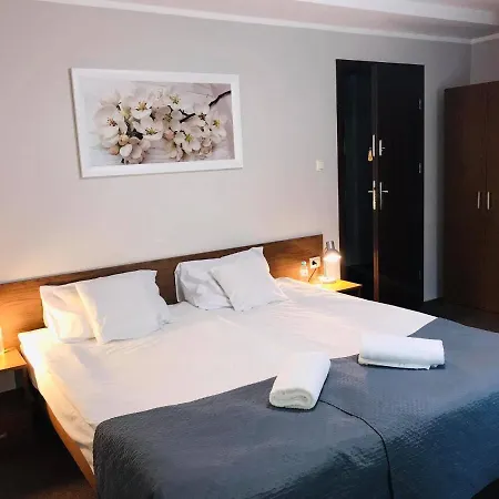 Astral Aparthotel Raszyn