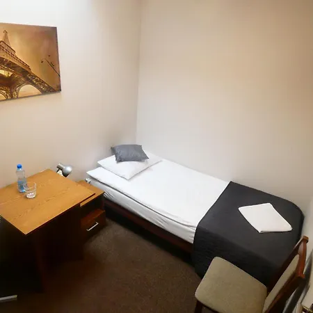Astral - Private Close To Airport & Ptak Expo