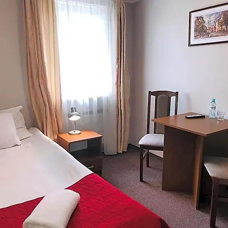 Aparthotel Astral Raszyn